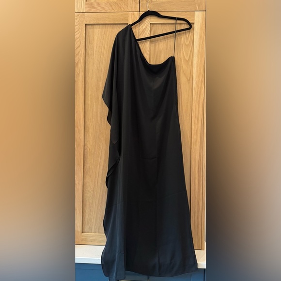 Krisa by Revolve Black One-Shoulder Dress - Picture 2 of 2